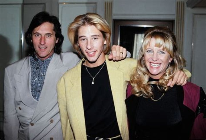 Kenny Chesney's Dad: The Man Behind The Music